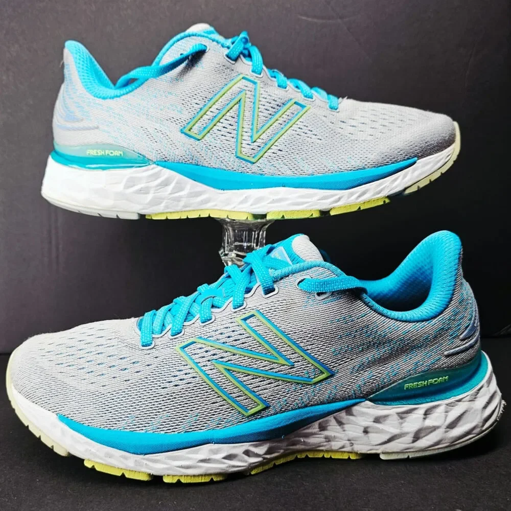 New Balance Women 9.5